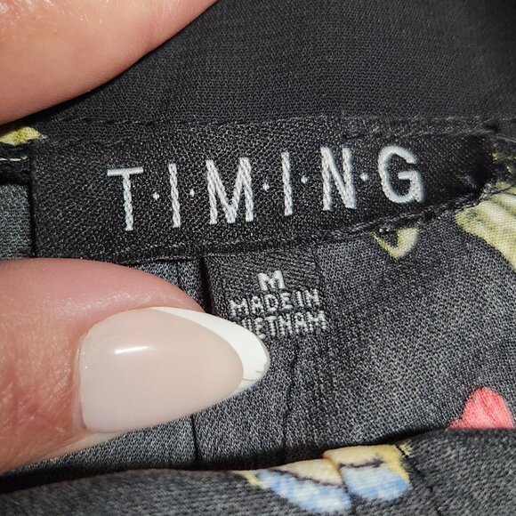 🌸🌸Buckle TIMING Pants Jumpsuits Blooming Love Black Floral Print Ruffled-M - Picture 5 of 5